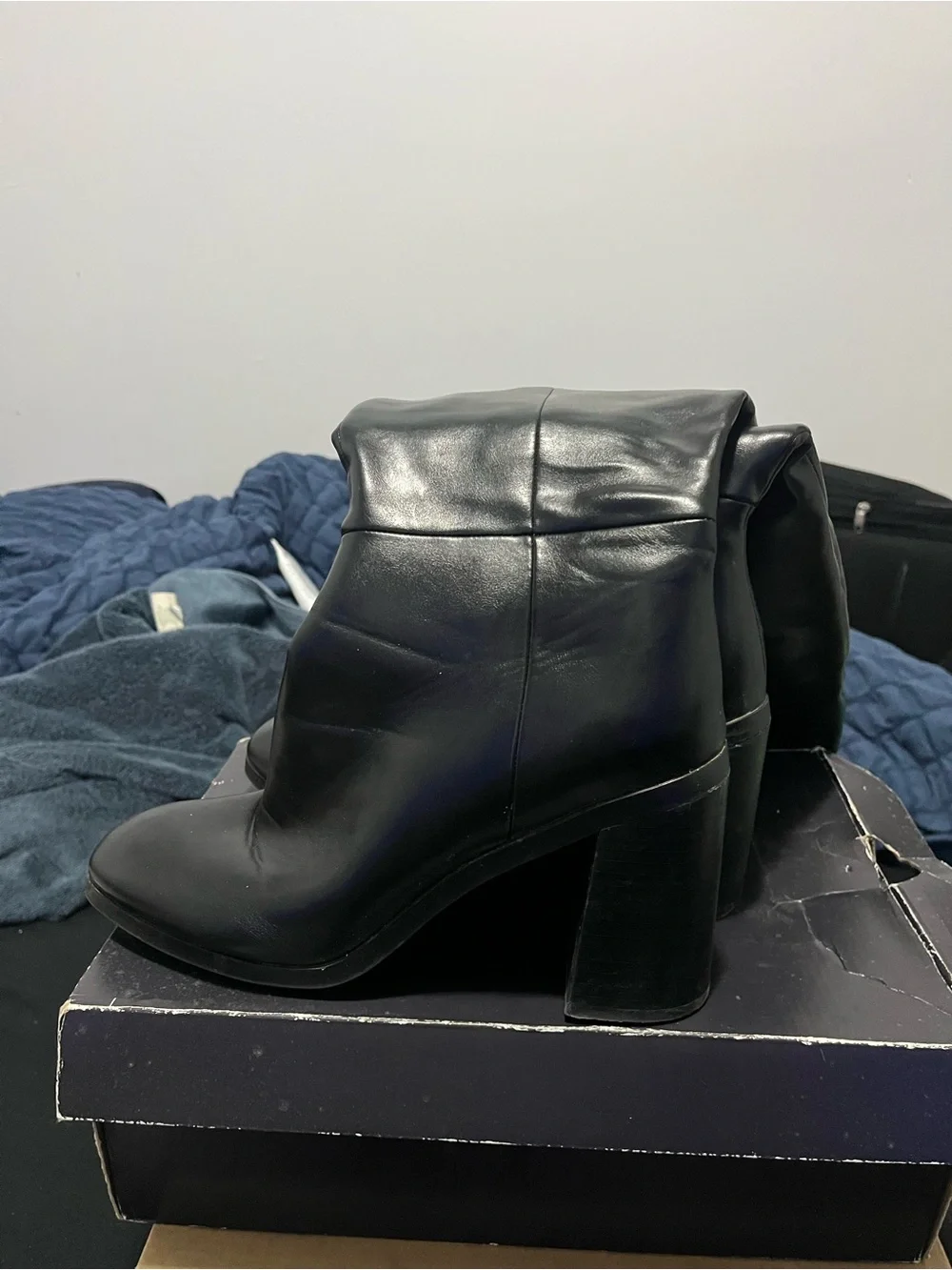 Women's Black Knee-High Leather Boots